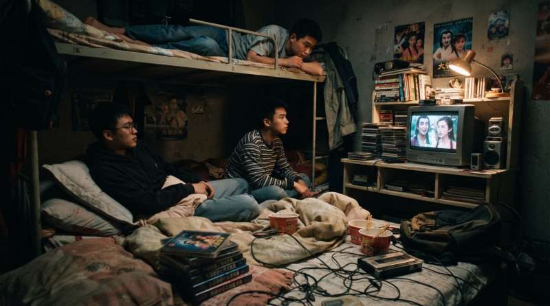 配图